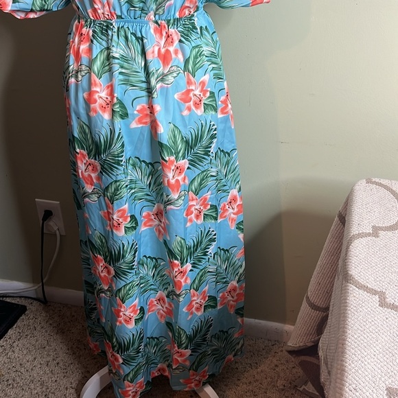 Cupshe Tropical Floral Maxi Dress - Picture 14 of 14